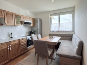 Braunau am Inn - 3 Zimmer-Wohnung - 1. OG - ca. 82,50 m² - Loggia - PKW-Abstellplatz.