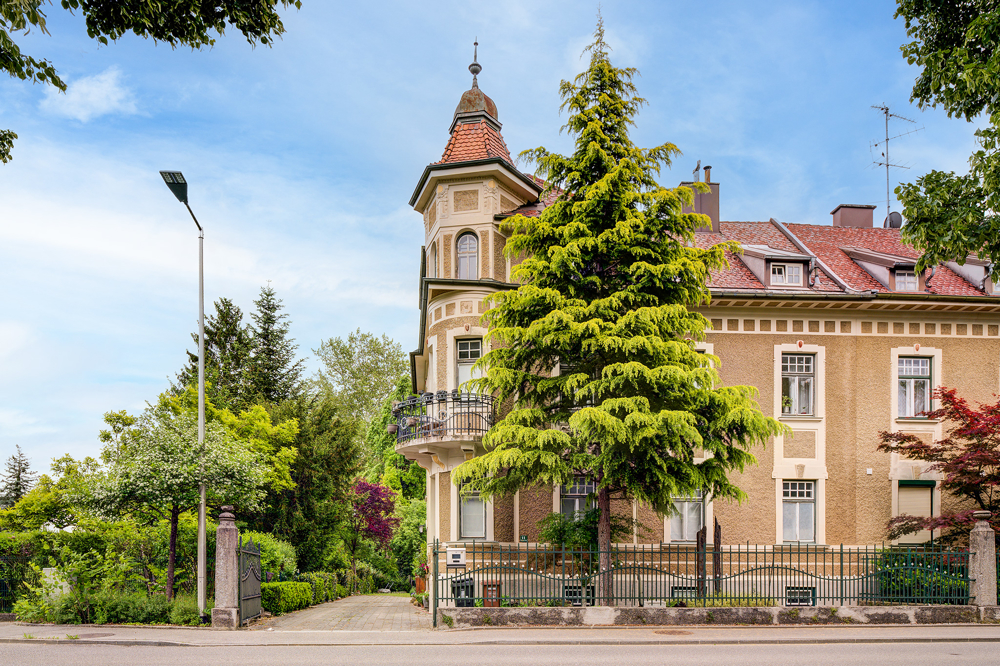 Braunau am Inn - Stilvolles Haus in historischem Anwesen – Inspiration auf drei Ebenen.