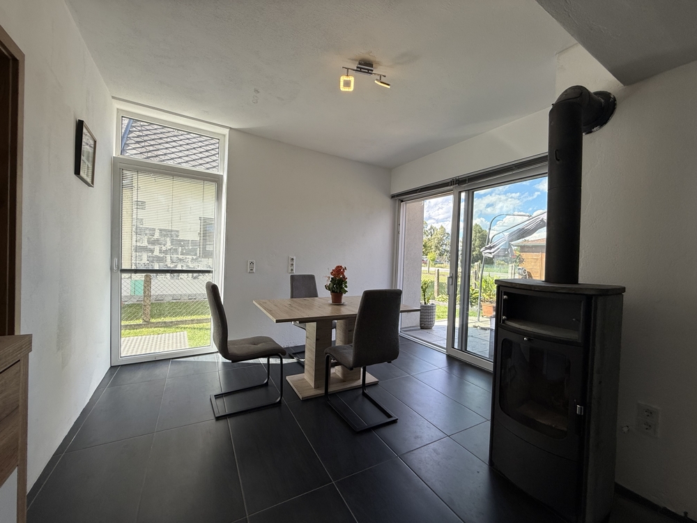 Braunau am Inn / Dietfurt - Kleines Einfamilienhaus mit Ateliercharakter.