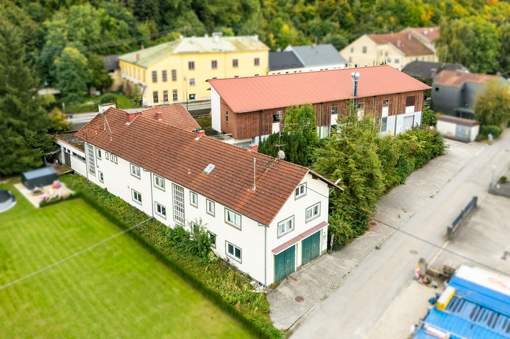 Mauerkirchen - Attraktives Wohn- und Betriebsobjekt / Produktions- und Lagerflächen.