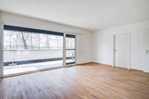 Munderfing - Wohnen am Bach: Neuwertige Penthouse-Wohnung mit 2 großen Dachterrassen.