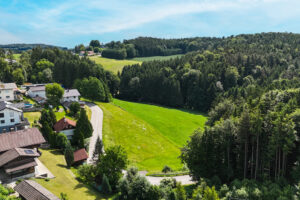 Maria Schmolln - Schönes Baugrundstück in Hanglage mit tollem Ausblick.
Wallfahrtsort - Maria Schmolln