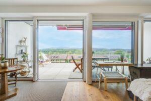 Friedburg - Zauberhafte 2-Zimmer Wohnung mit herrlichem Ausblick - Garten - Carport - Stellplatz.